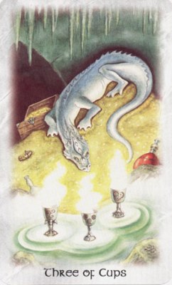 Celtic Dragon Tarot. Аркан Тройка Кубков.